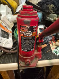 Big red Jack 8 ton $25firm