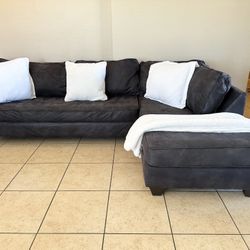 Modern Dark Gray Sectional-FREE DELIVERY 🚚