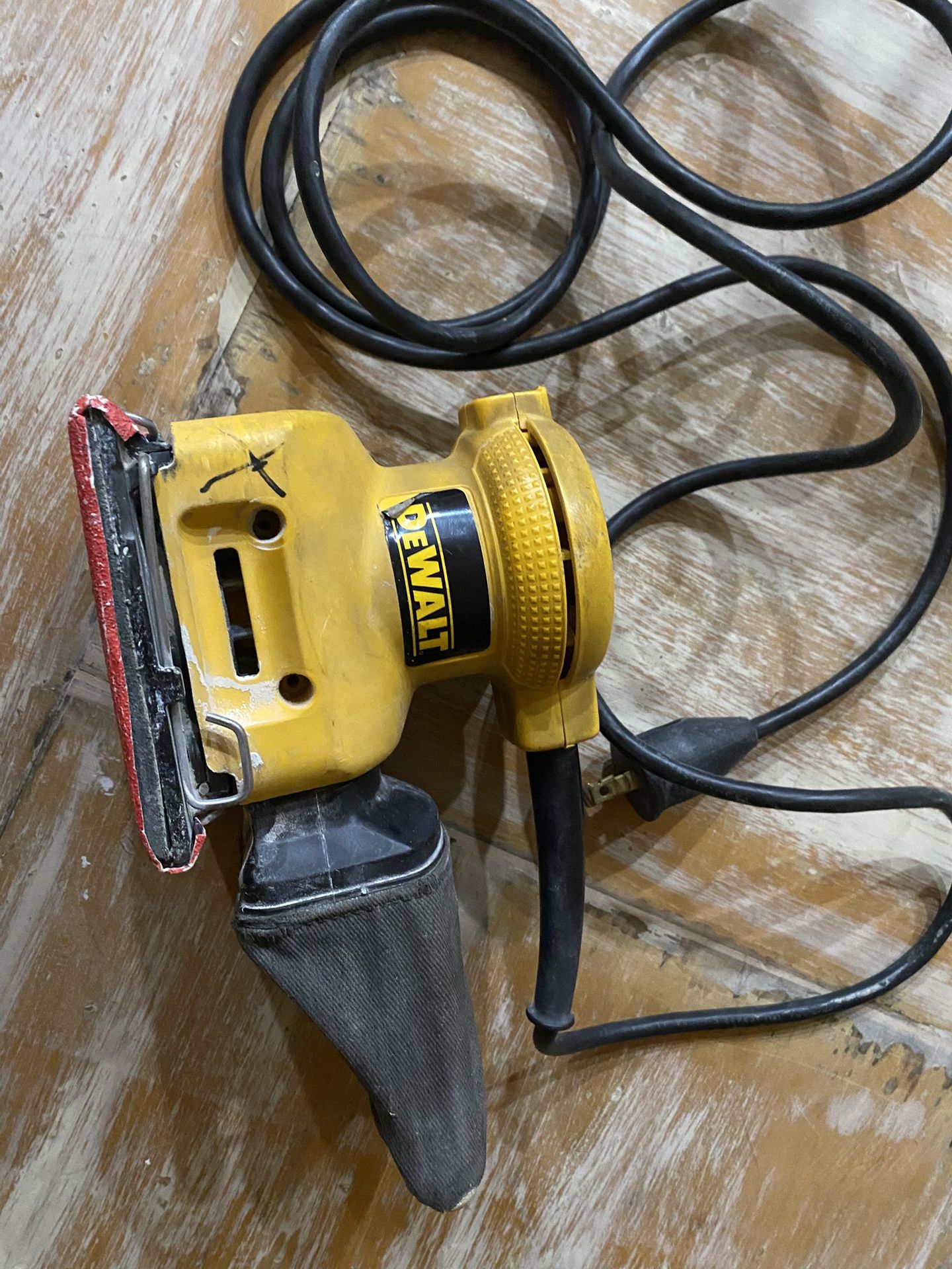 Dewalt Hand Sander