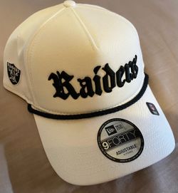 New Era Las Vegas Raiders Gothic Script Two Tone 9FORTY A-Frame Snapback Hat