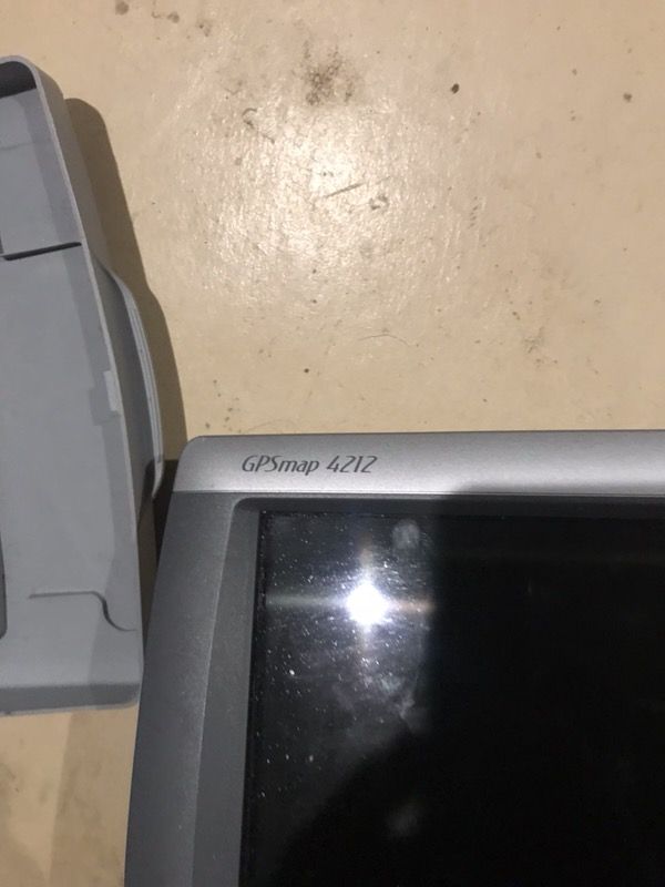 opnåelige I modsætning til nedbrydes Garmin 4212 gps chart plotter with radar dome,gps antenna for Sale in  Oceanside, CA - OfferUp