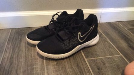 Kyrie 7 Black