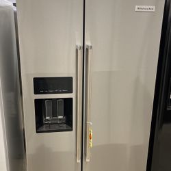 KitchenAid Side By Side Refrigerator 