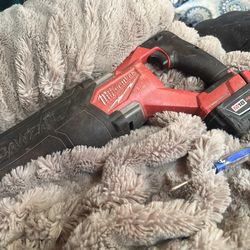 Milwaukee Fuel Reciprocating Saw saw