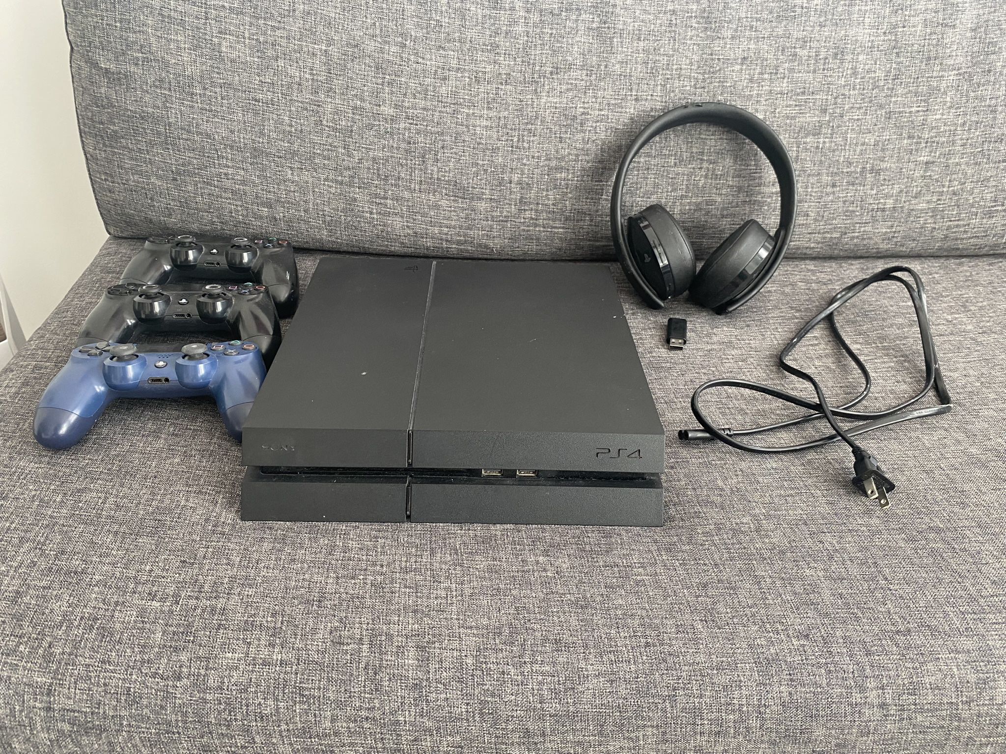 PS4 With Headset And 3 Controllers