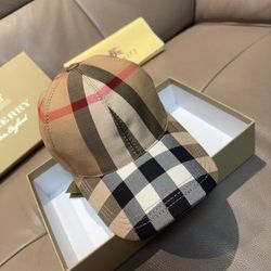 BurberryBaseball cap