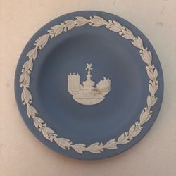 Small Wedgewood porcelain plate