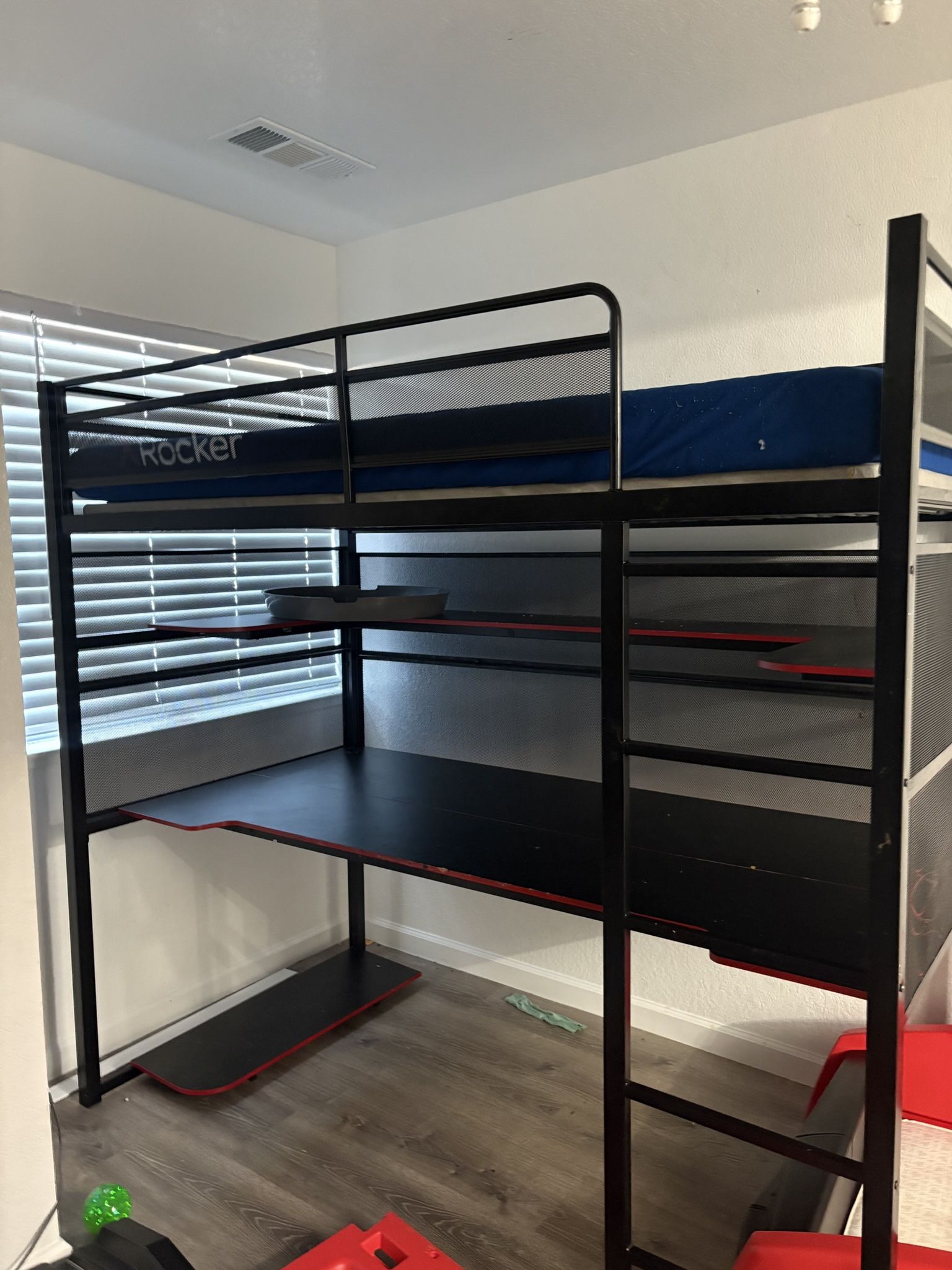 bunk bed
