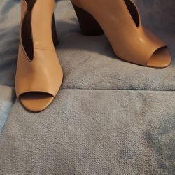New! Vince Camuto Leather Ankle Booties