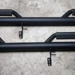 N-Fab Nerf Steps
Wheel-to-Wheel 3" Nerf Bars
2007-2018 Jeep Wrangler JKs

Part #: J0764