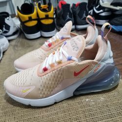 Women s nike Air Max 270 Size 9us for Sale in Indianapolis IN OfferUp