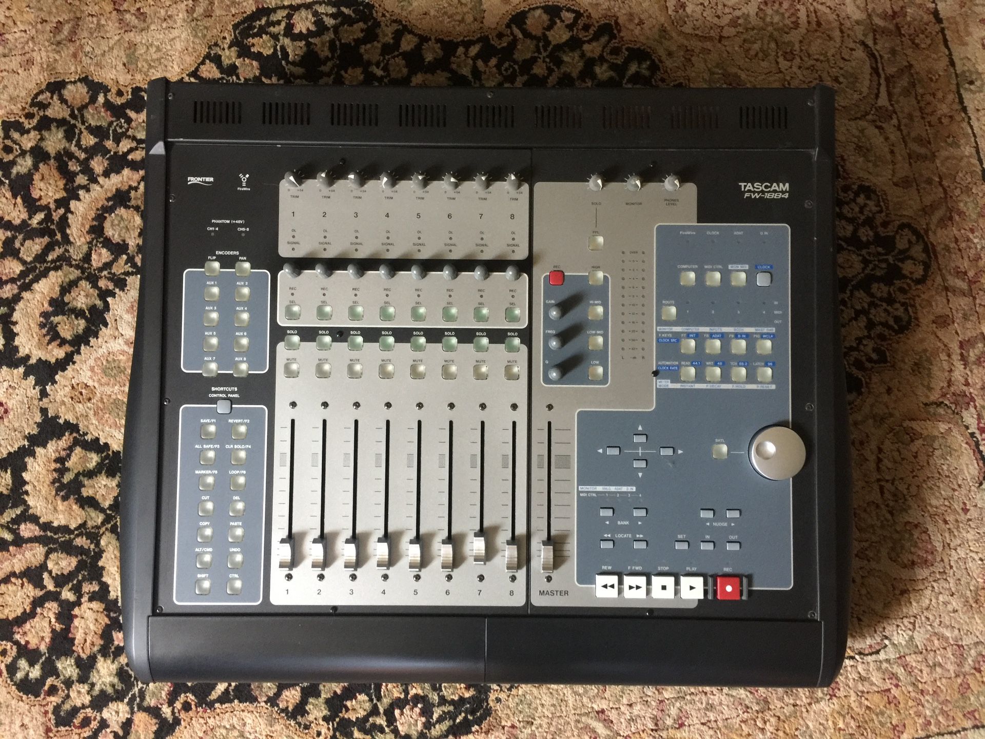 Tascam Fw-1884 Console Firewire Interface For Music Sound Producing Recording