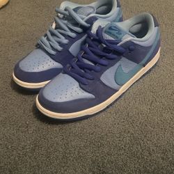 Nike blueberry sb dunks size 8.5 barley worn with box 