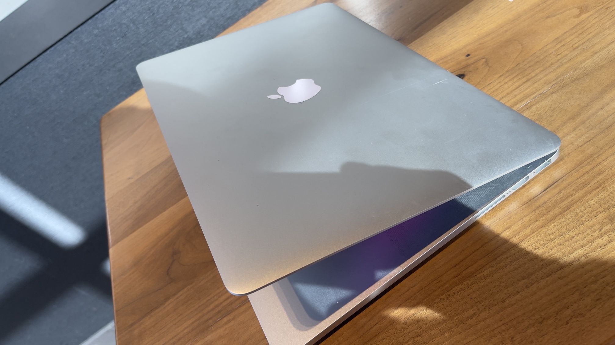 Apple MacBook Pro 15” Retina Quad Core I7; 16GB Ram/256GB SSD $375
