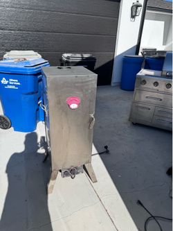 Smokey Mountain stainless steel Smoker