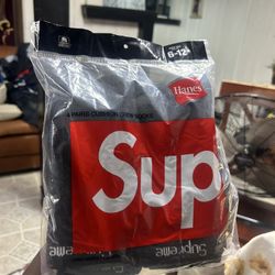 Supreme Socks Brand New