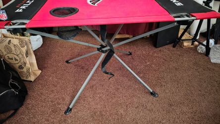 Table Portable Falcons