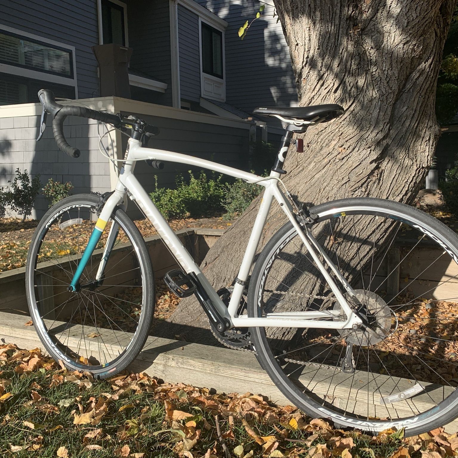 Diamondback airen sports road bike new arrivals