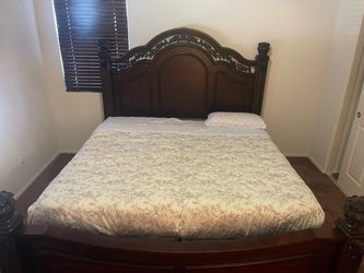 California king bed  and bed frame just like a new (free mattress and frame)