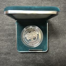 The 1999 Yellowstone Silver Dollar