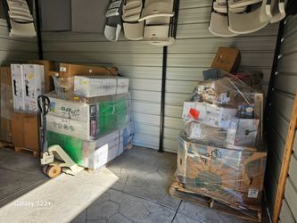 Pallets general merchandise