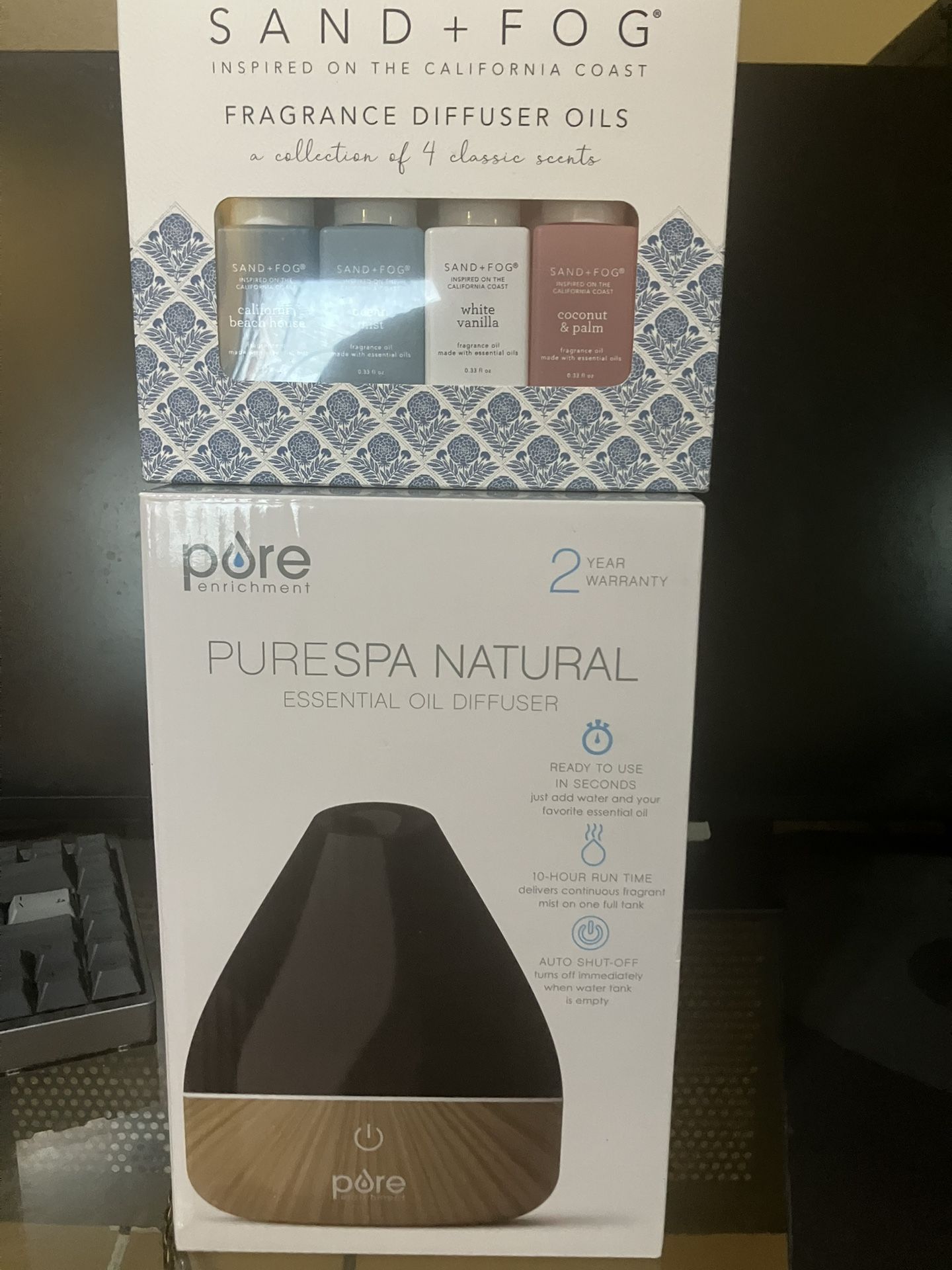 Essential Oil Diffuser + Diffuser Oils