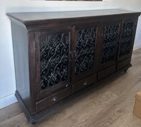 Side Board/server