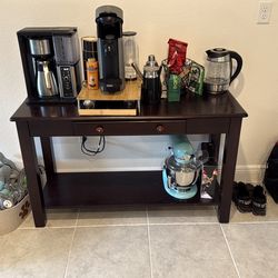 Coffee table/bar