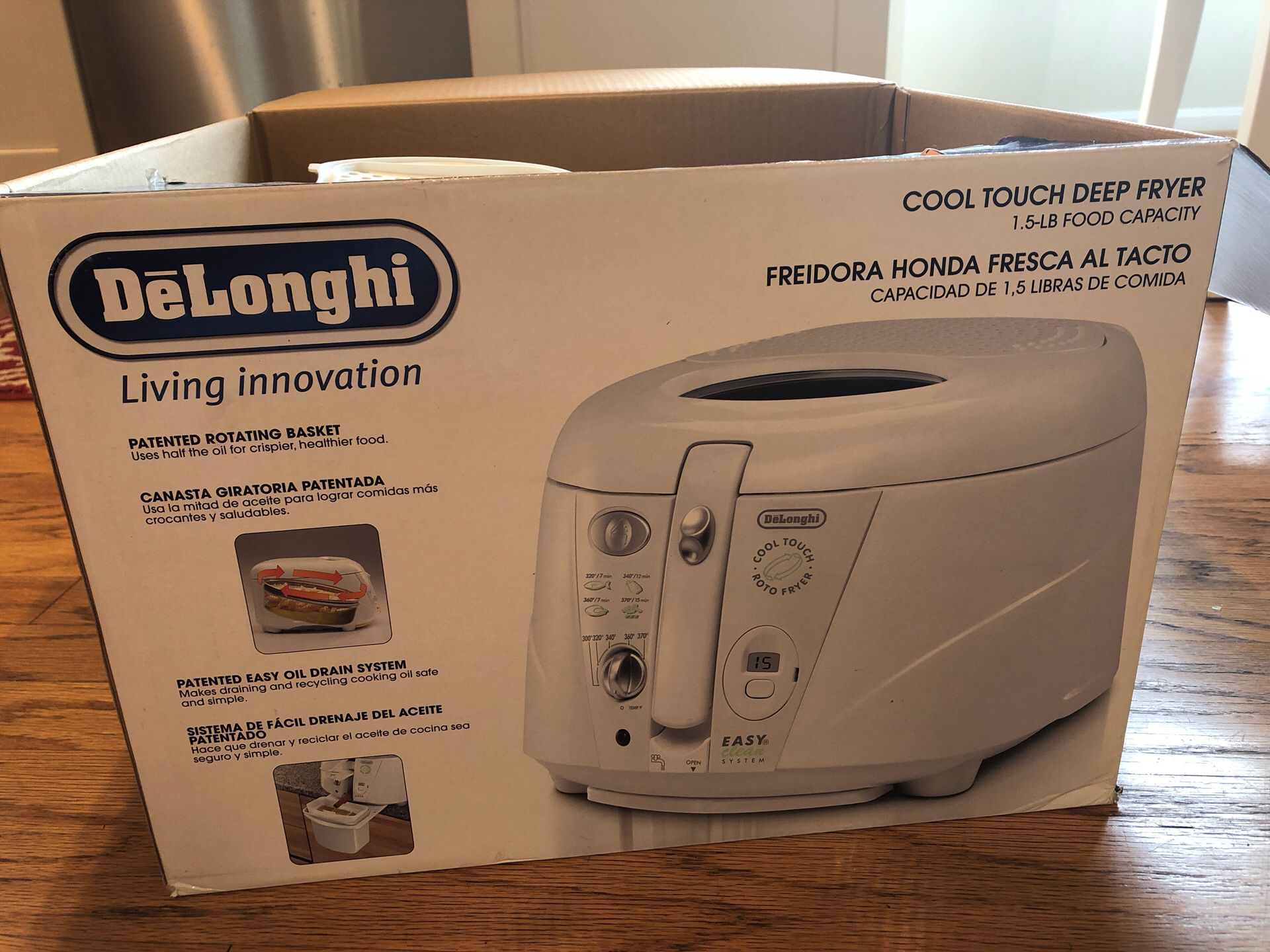 DeLonghi cool touch deep fryer ( 1.5 LB food capacity) for Sale in Vienna,  VA - OfferUp