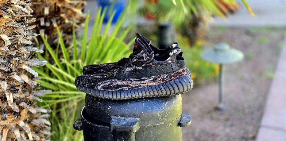 Adidas Yeezy Boost 350 V2 MX Rock