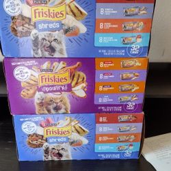32 Count Friskies Wet Cat Food Cases