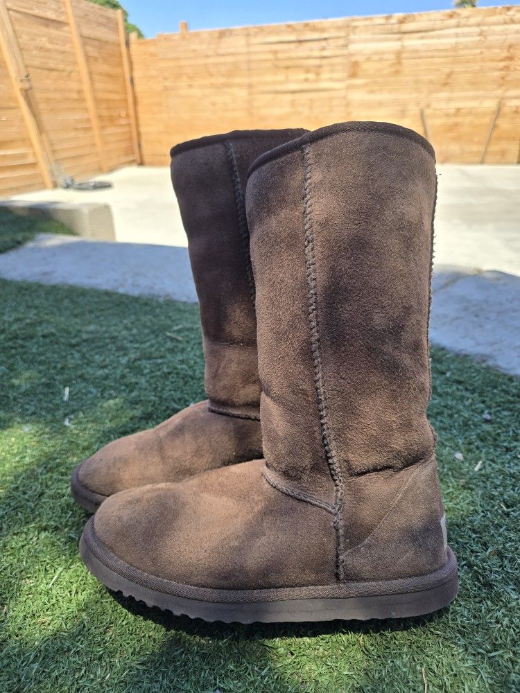 Women's UGG Boots Size 6