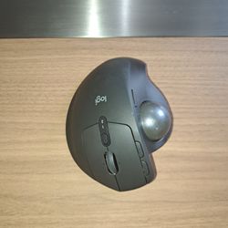 Logitech MX Ergo Wireless Bluetooth Trackball Mouse Customized Comfort.  LIKE NEW
