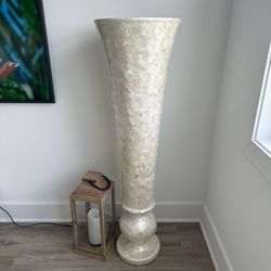 Elongated Vases 