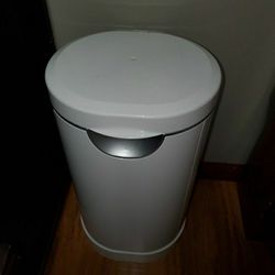 Diaper Trash Can