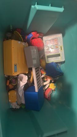 Random bin of a mix of toys