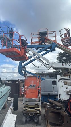 JLG SCISSOR LIFTS