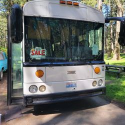 Bus/Rv