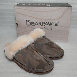 Bearpaw fur slippers. Size 10 women's shoes. Brand new in box. Like UGG 