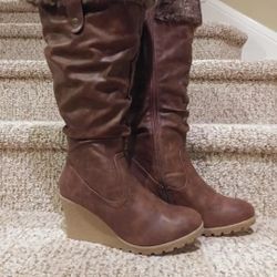 New Women's Size 10 WW Avenue Wedge Boots WIDE Top, Full Zipper, Wide Width