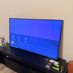 Tv Stand/Entertainment Center