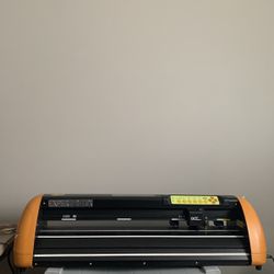 GCC Expert 24 LX Vinyl Cutter Contour Cutter