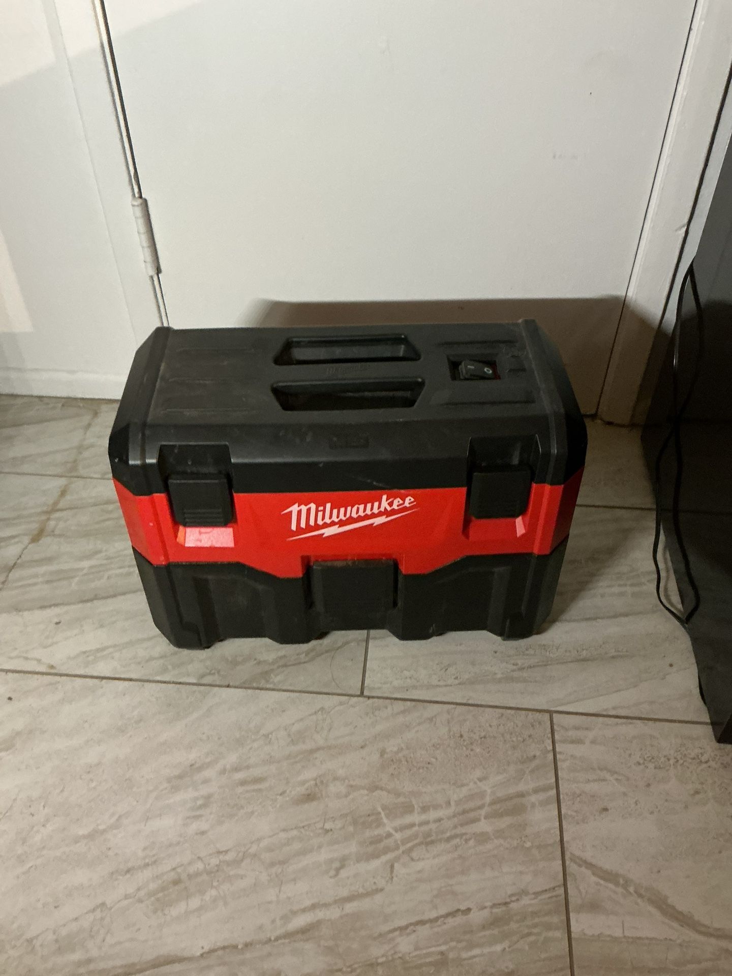 Milwaukee Vacuum 