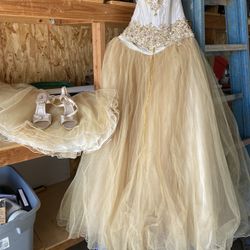 Dress For Quincieñera