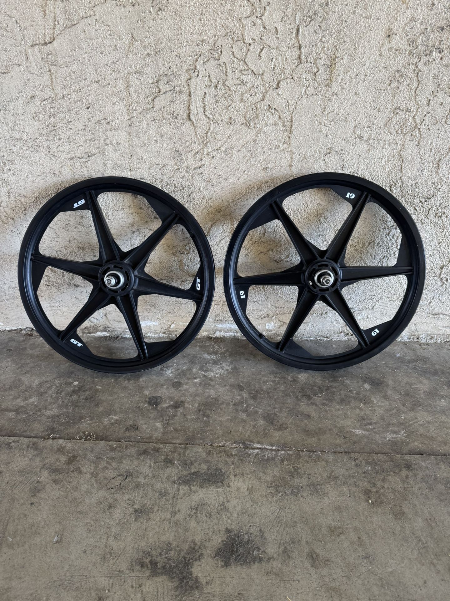 1st Gen GT Tomahawk Mags Black Wheels