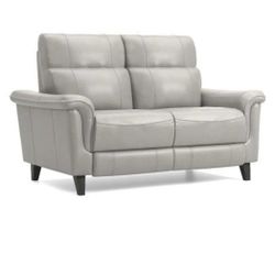 Cindy Crawford - Rooms To Go - Love Seat