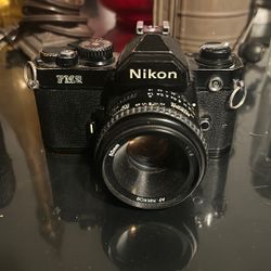 Nikon FM2 Film