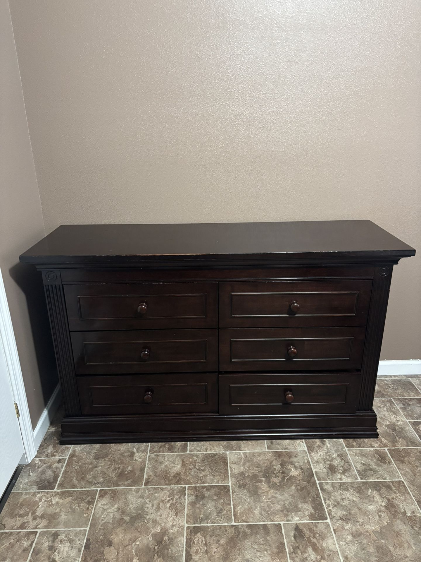 TV Stand/dresser