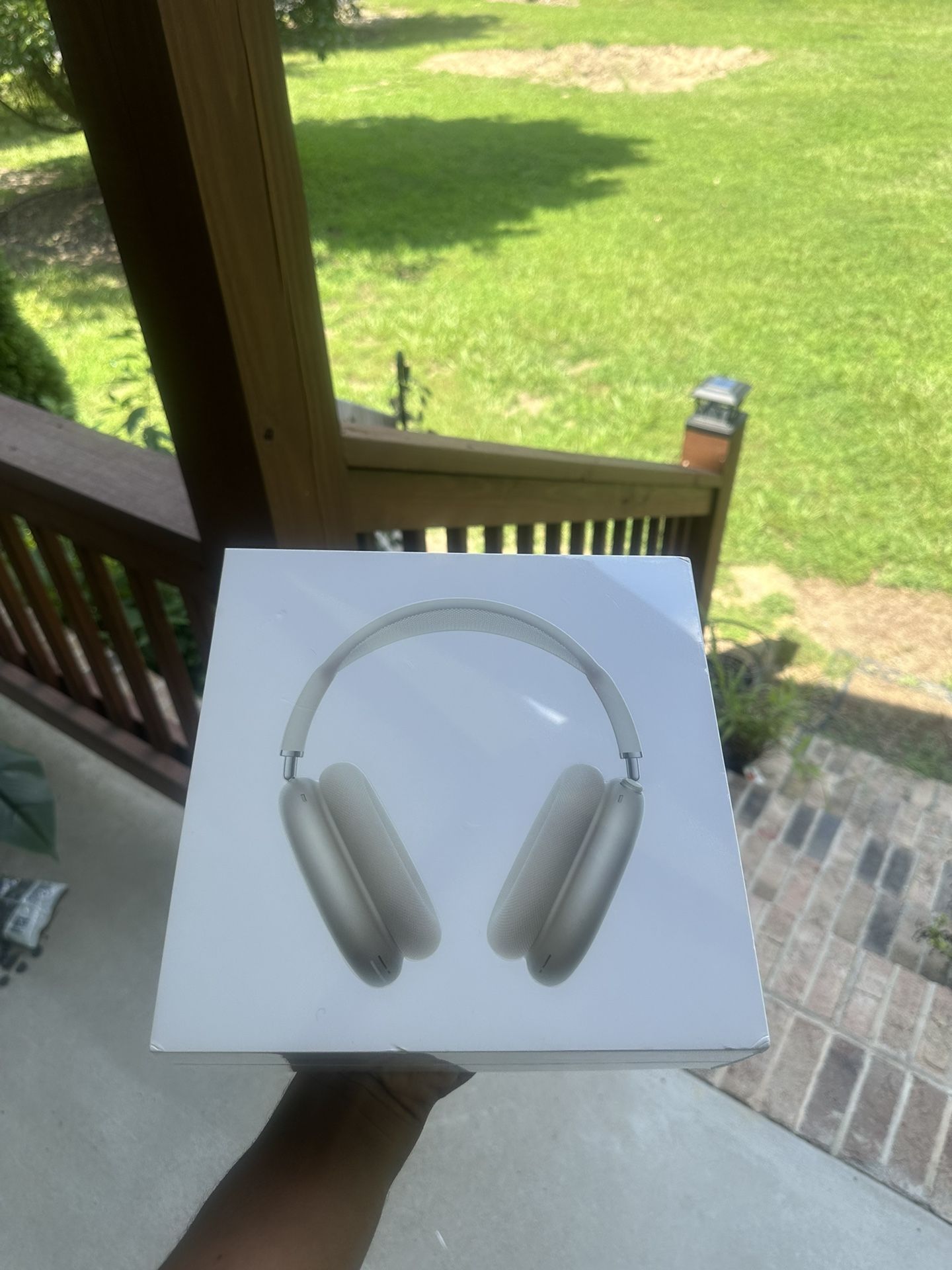 AirPod Max Silver Wireless Headphones