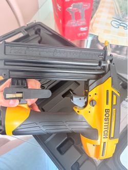 Herramientas .(pistola de clavos